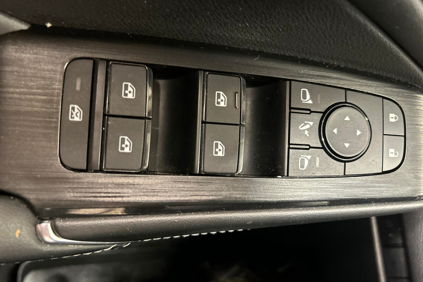 Nissan Qashqai iso kuva 19