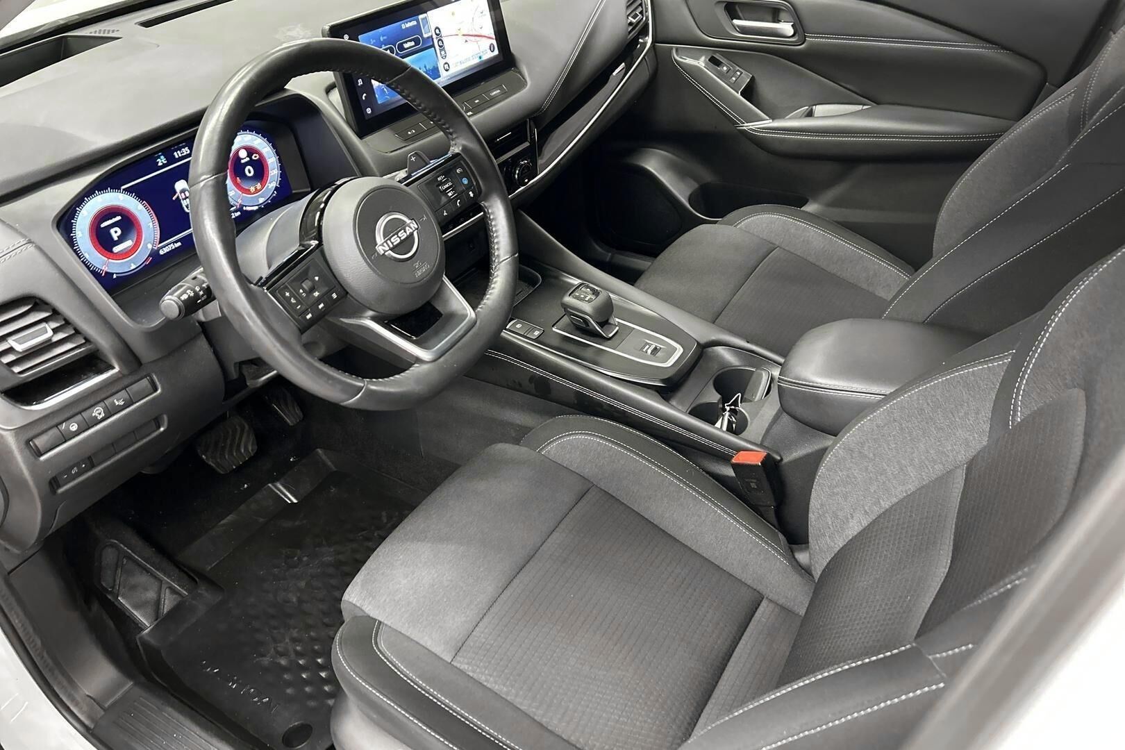 Nissan Qashqai iso kuva 8