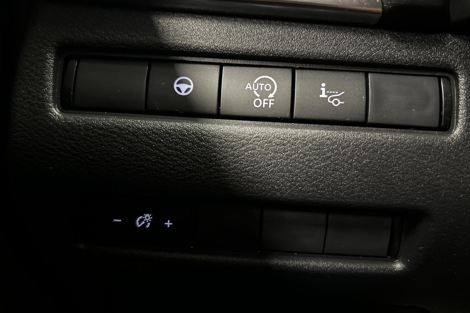 Nissan Qashqai iso kuva 18