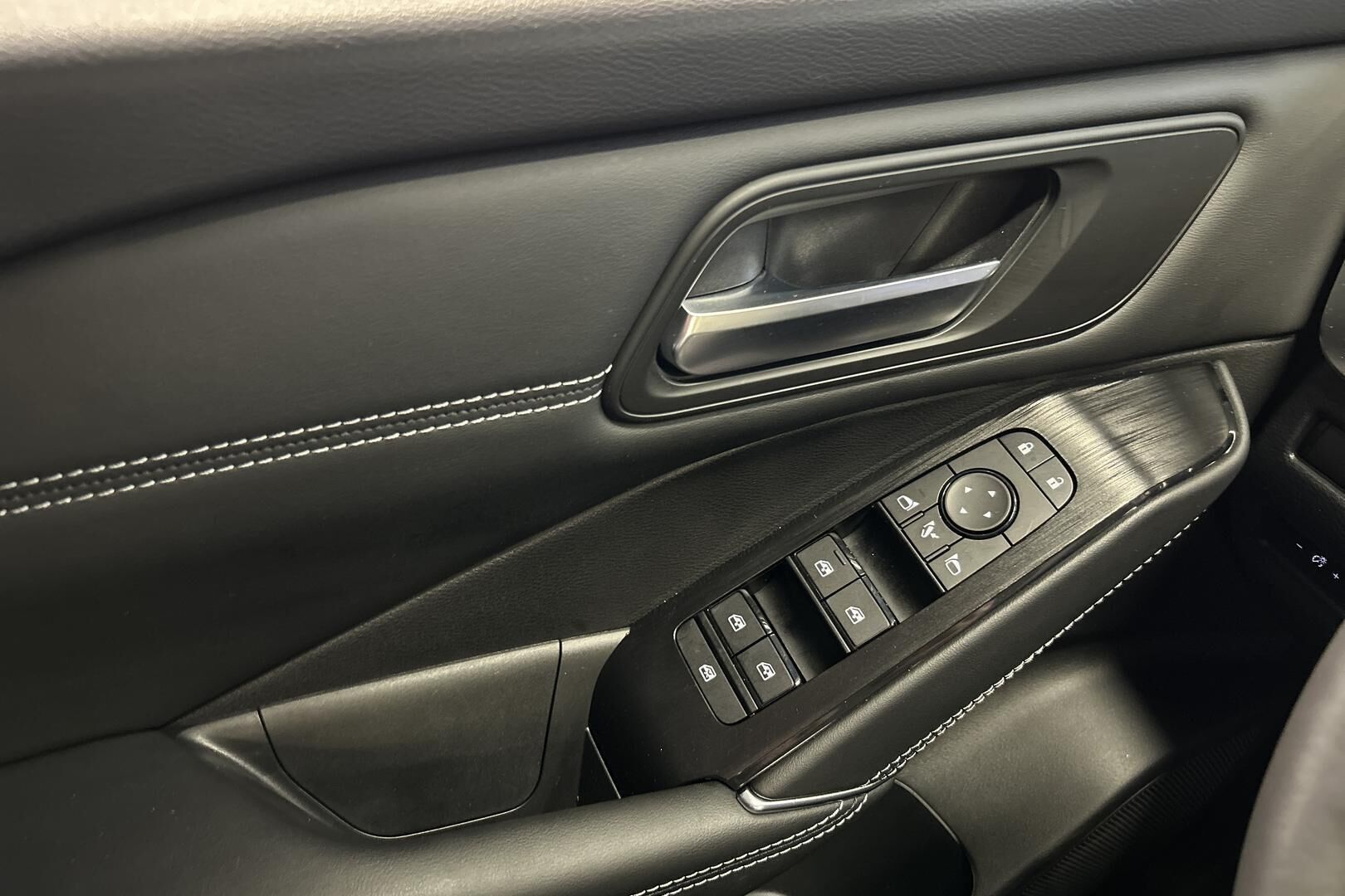 Nissan Qashqai iso kuva 19