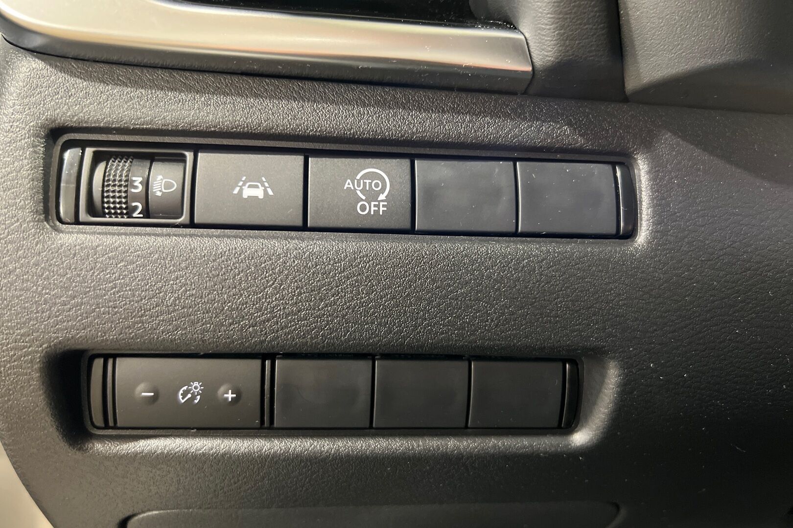 Nissan Qashqai iso kuva 11