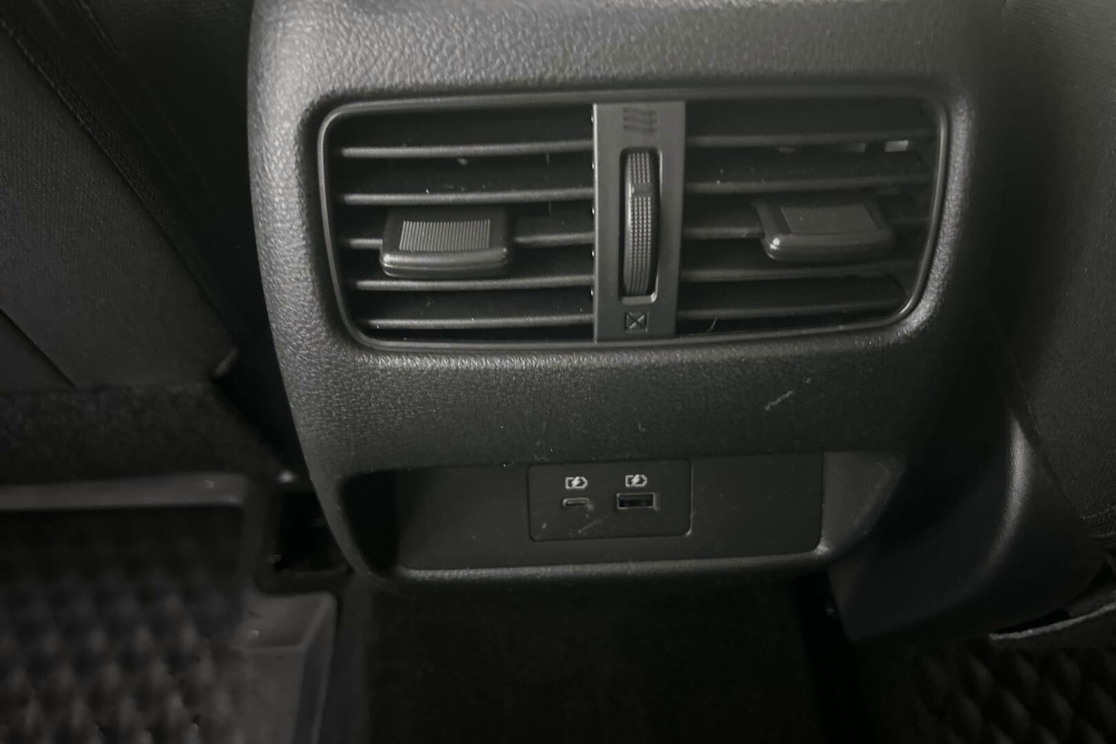 Nissan Qashqai iso kuva 16