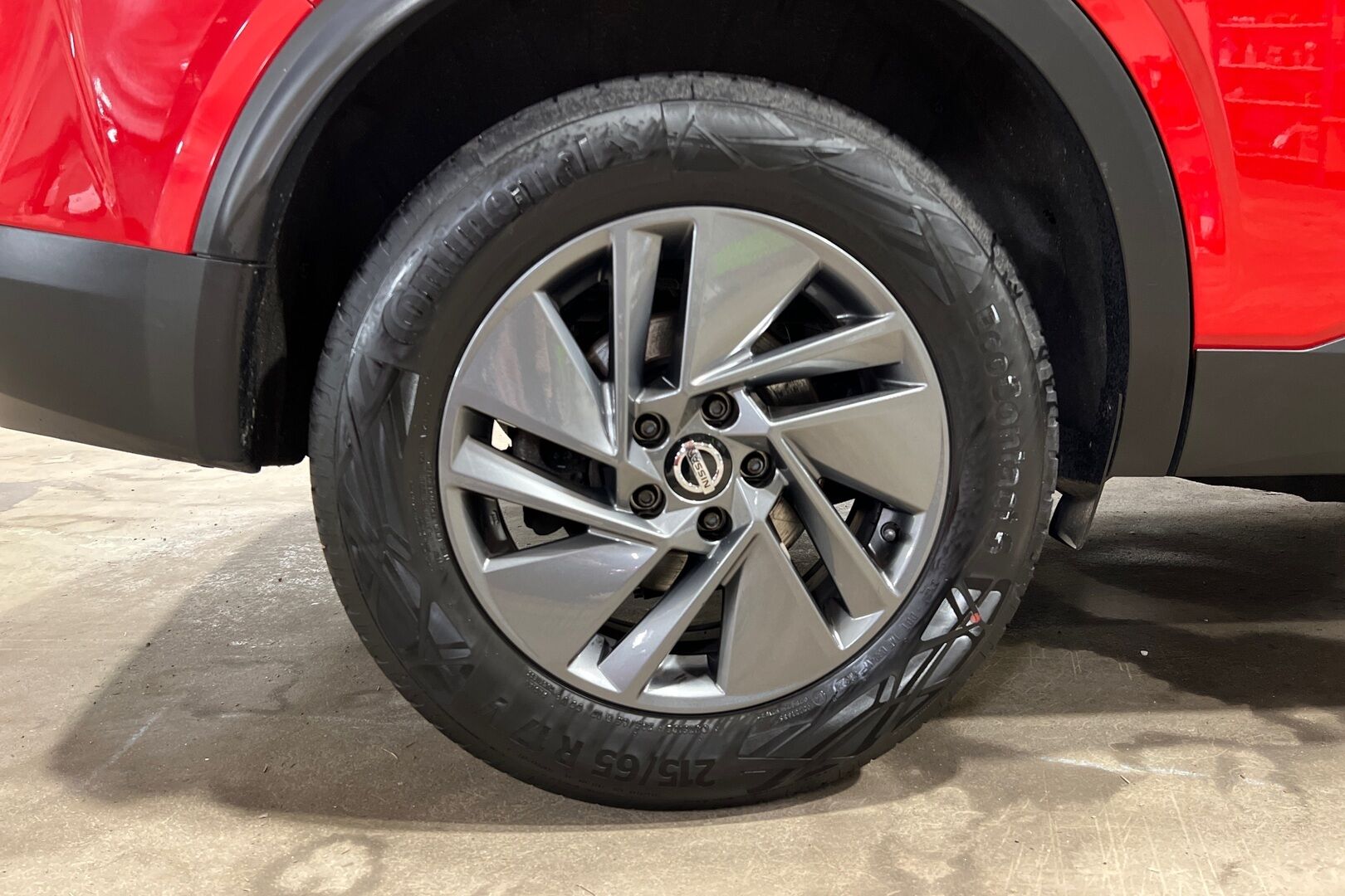 Nissan Qashqai iso kuva 10