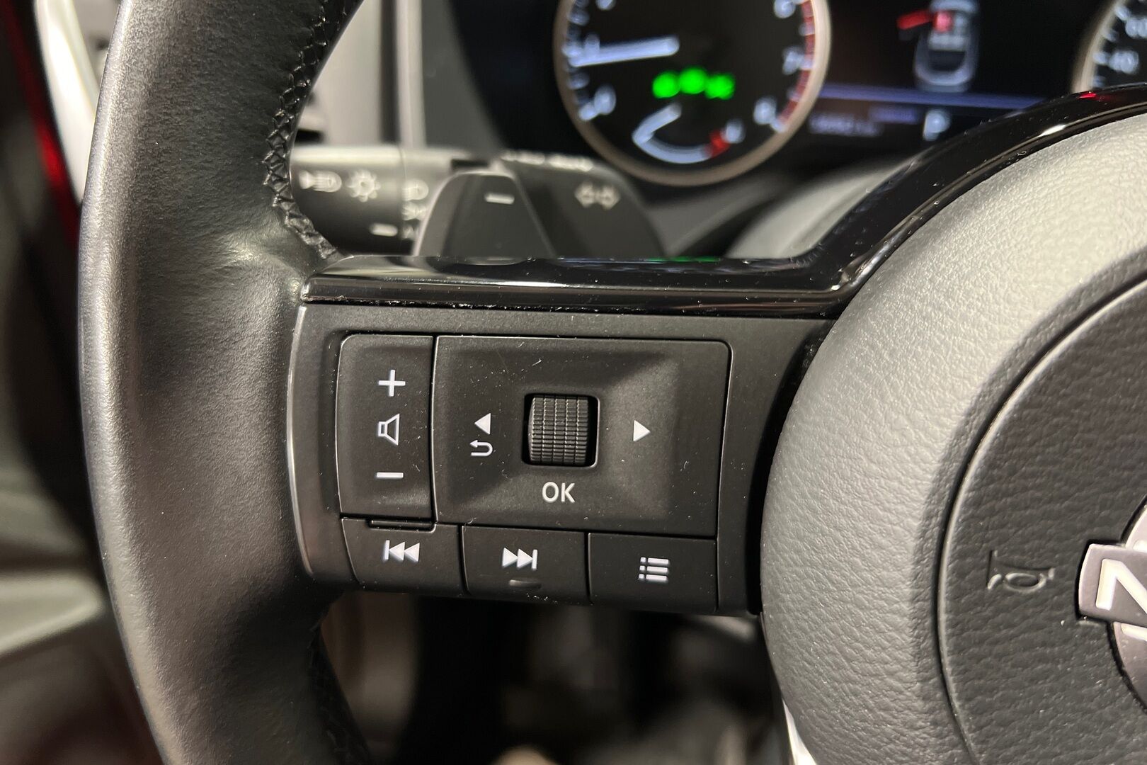 Nissan Qashqai iso kuva 12