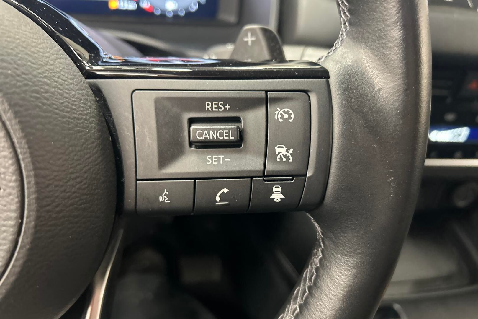 Nissan Qashqai iso kuva 15