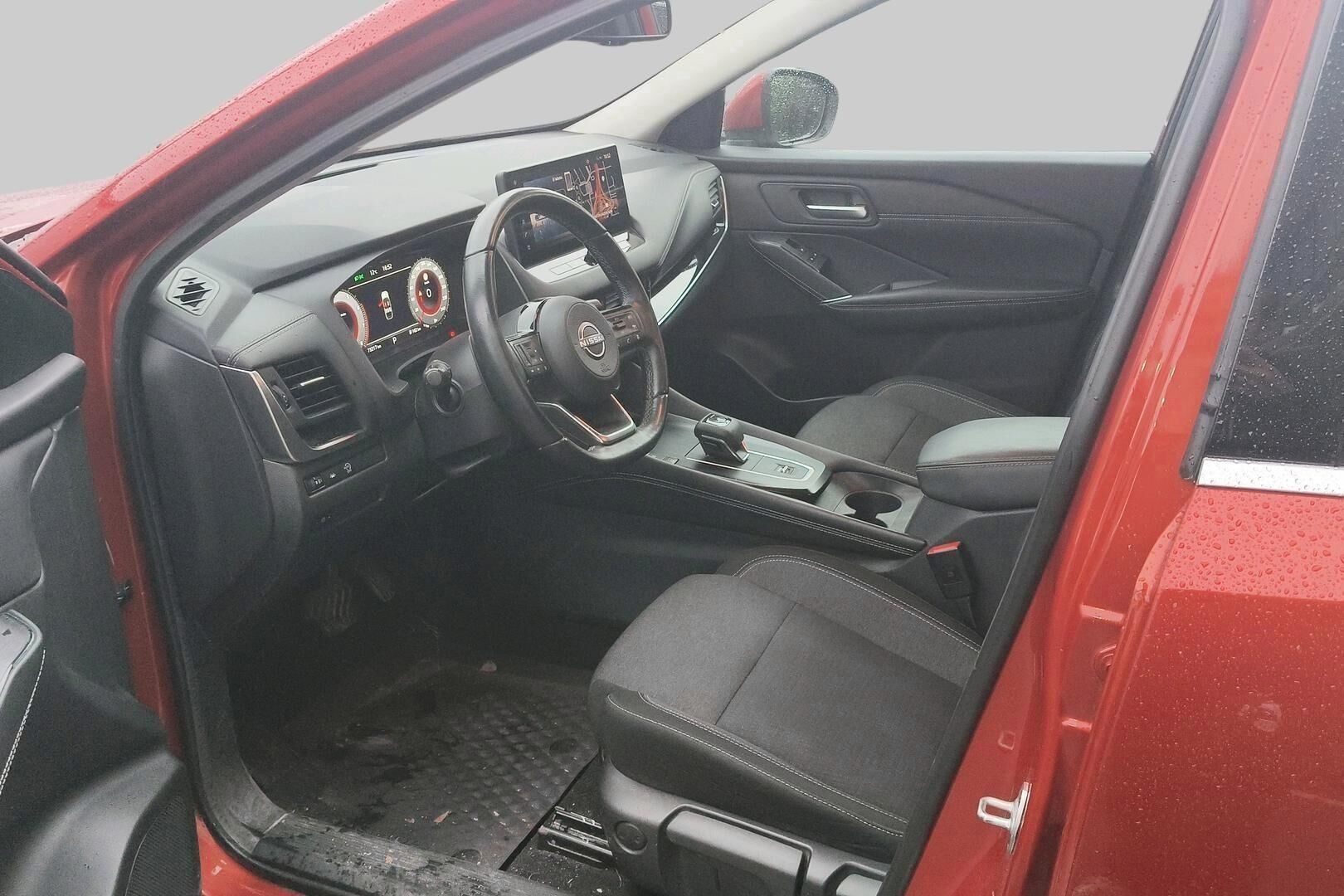 Nissan Qashqai iso kuva 2
