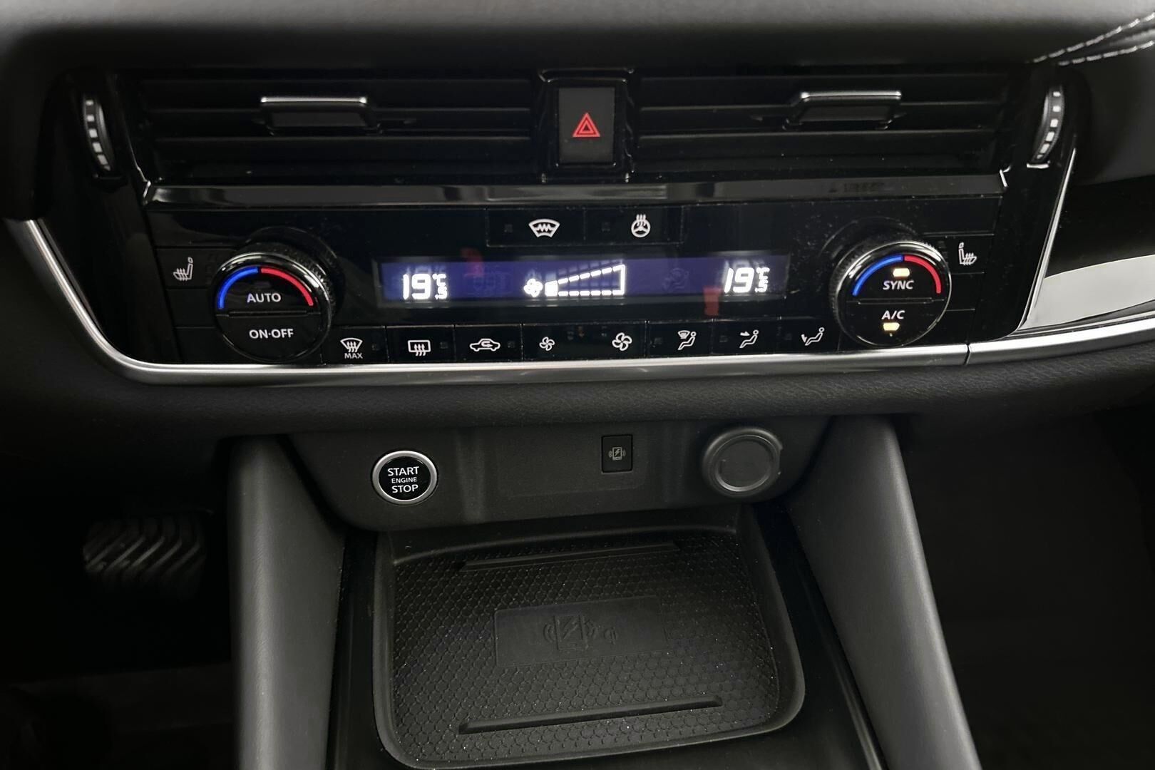 Nissan Qashqai iso kuva 17