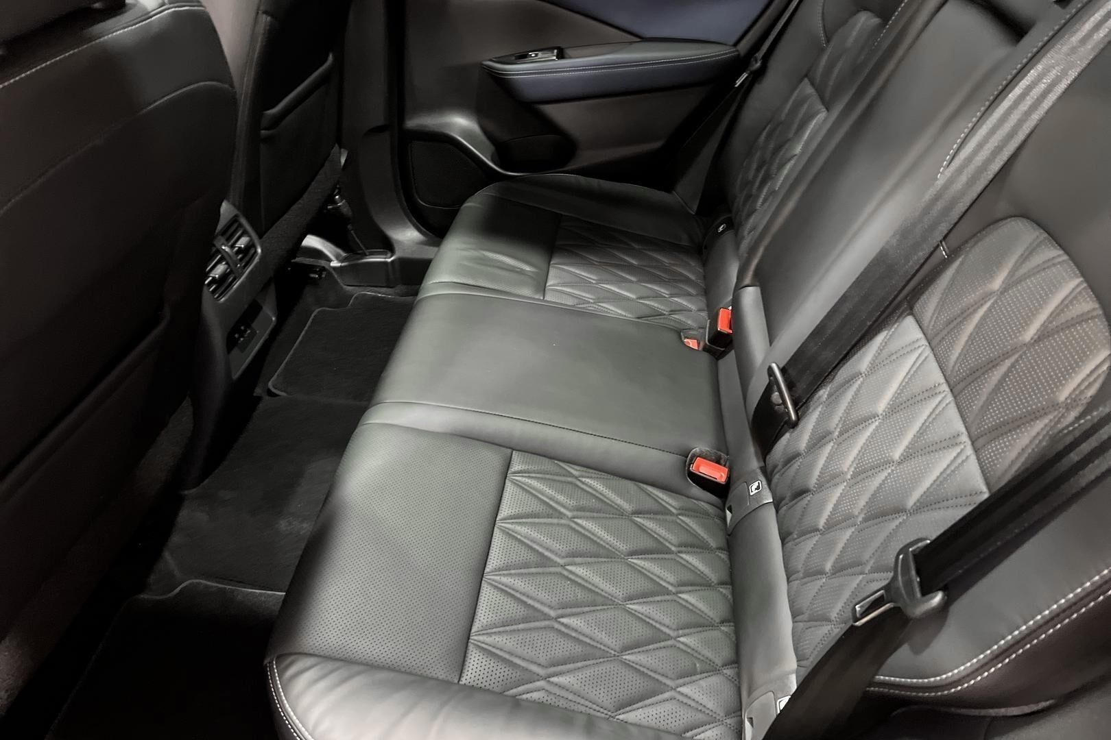 Nissan Qashqai iso kuva 10