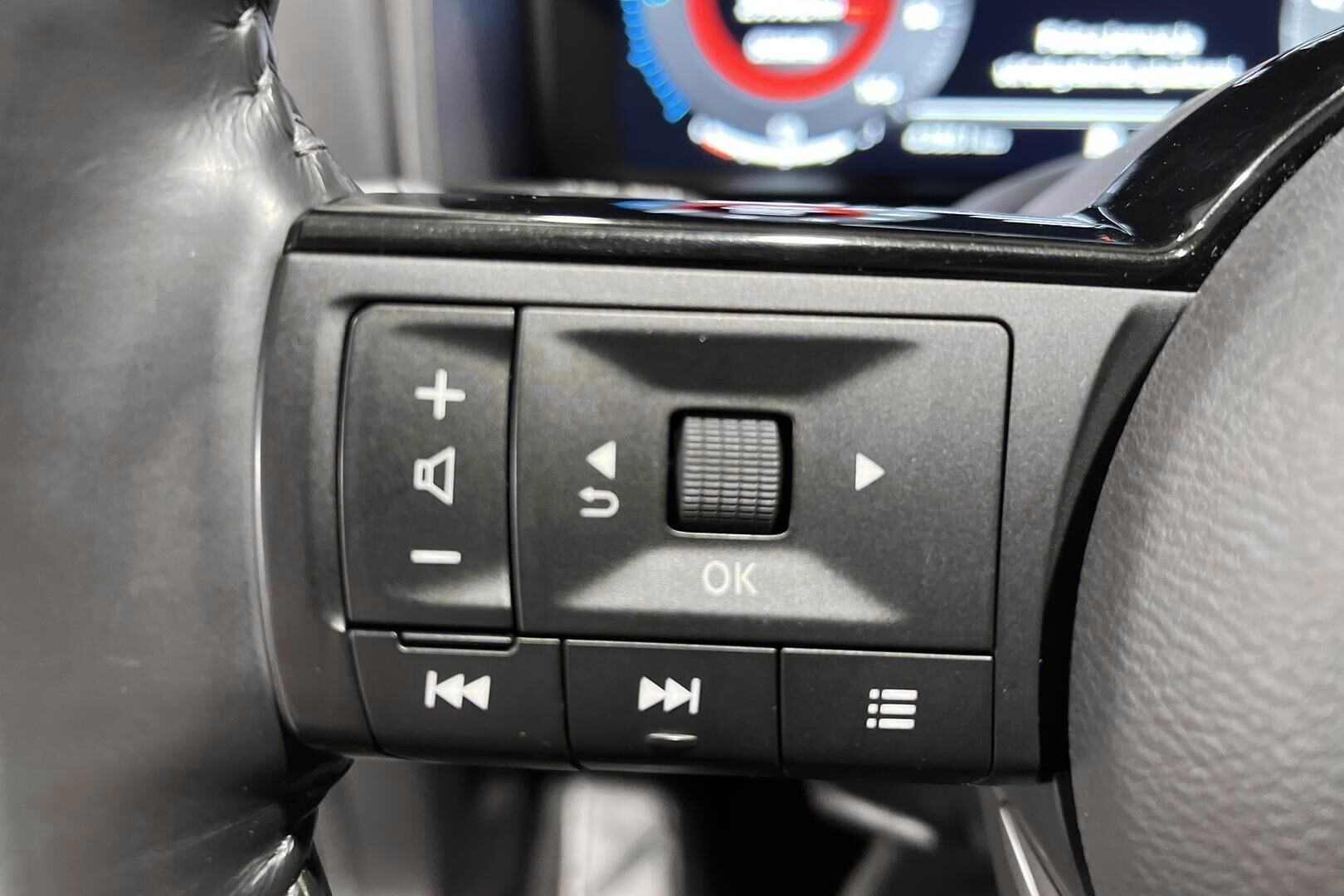 Nissan Qashqai iso kuva 18