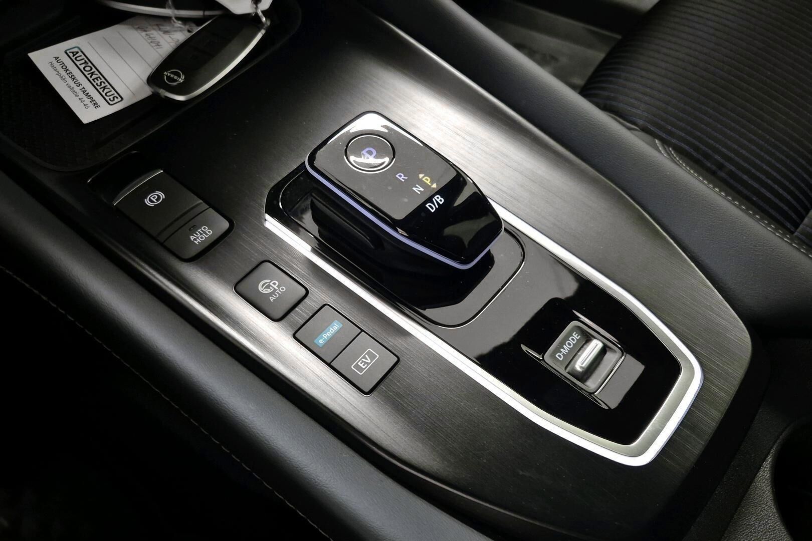 Nissan Qashqai iso kuva 10