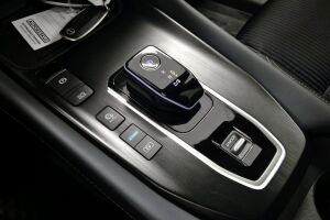 Nissan Qashqai esikatselu 10