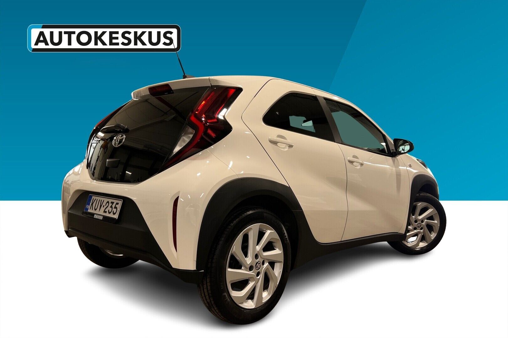 Toyota Aygo X iso kuva 2