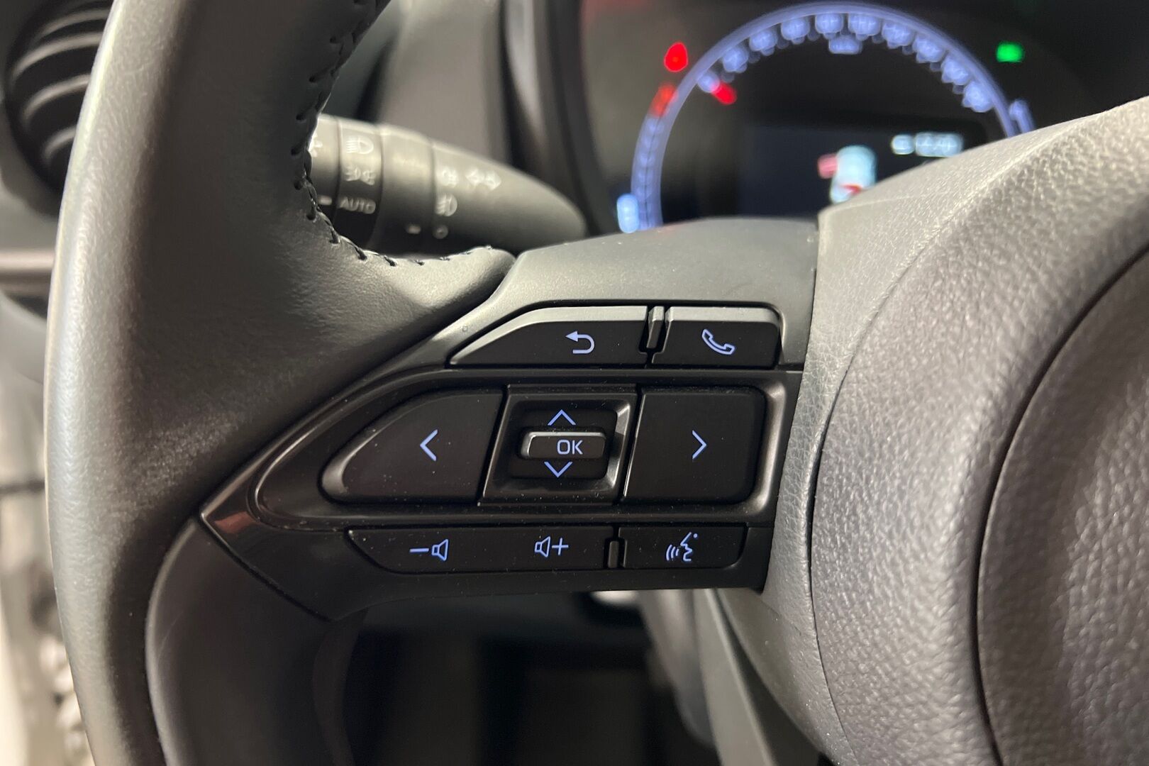 Toyota Aygo X iso kuva 9
