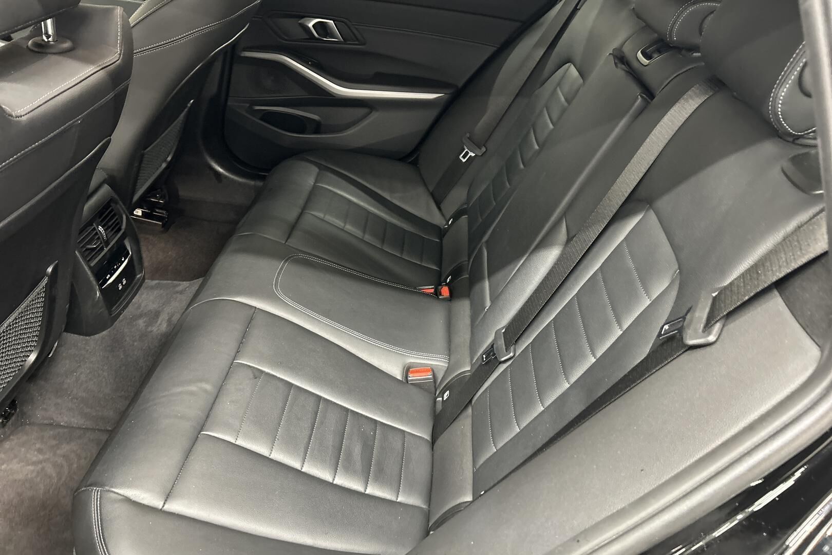 BMW 3-sarja iso kuva 9