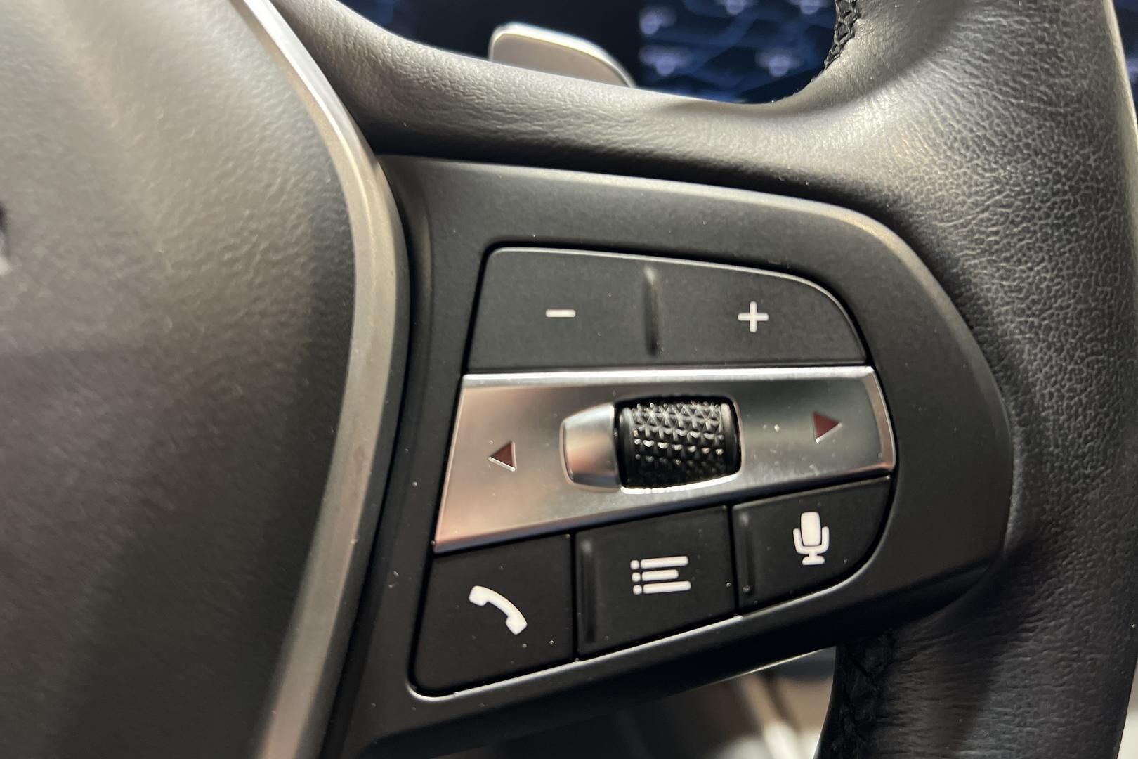 BMW 3-sarja iso kuva 16