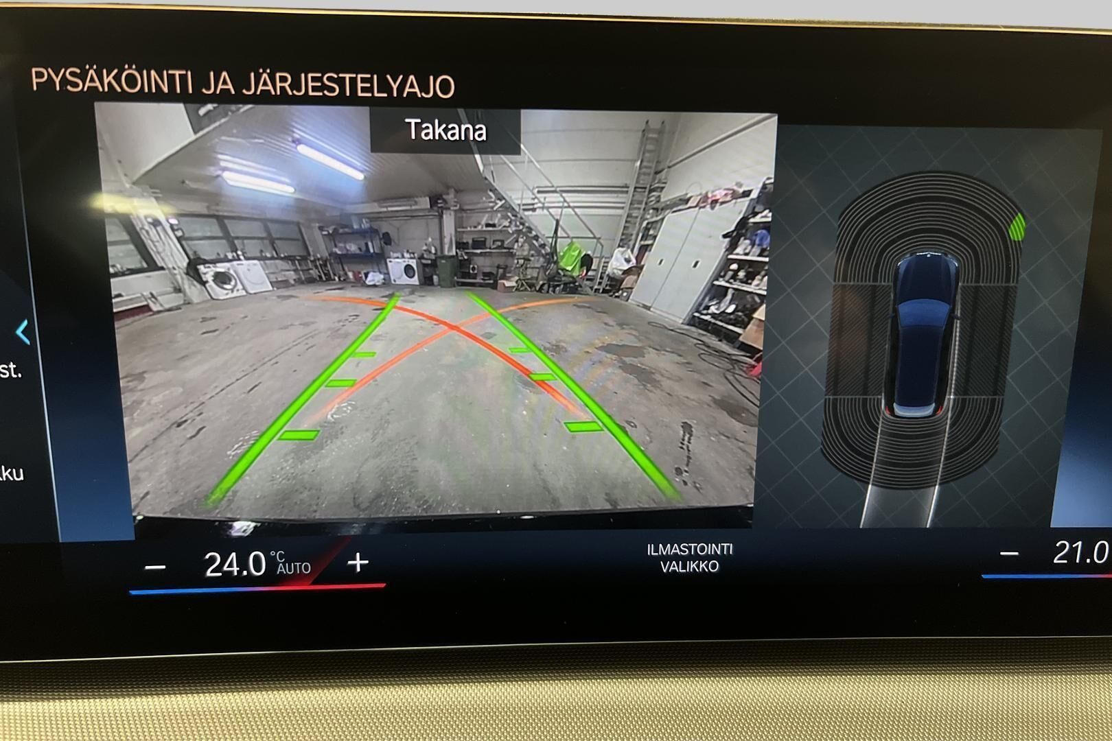 BMW 3-sarja iso kuva 17