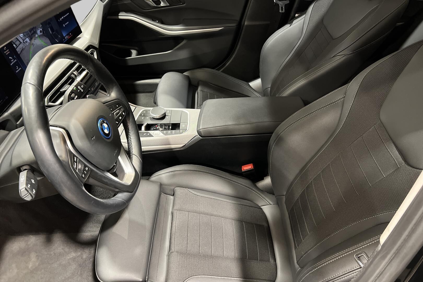 BMW 3-sarja iso kuva 8