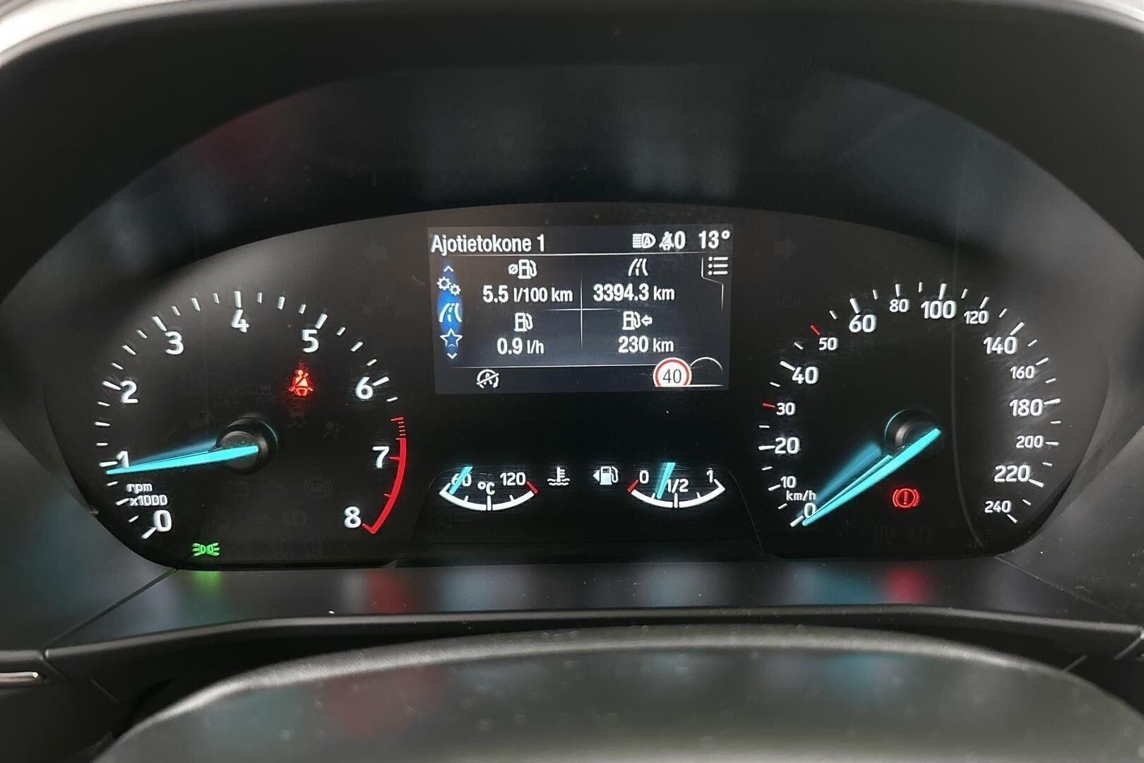 FORD Focus iso kuva 5