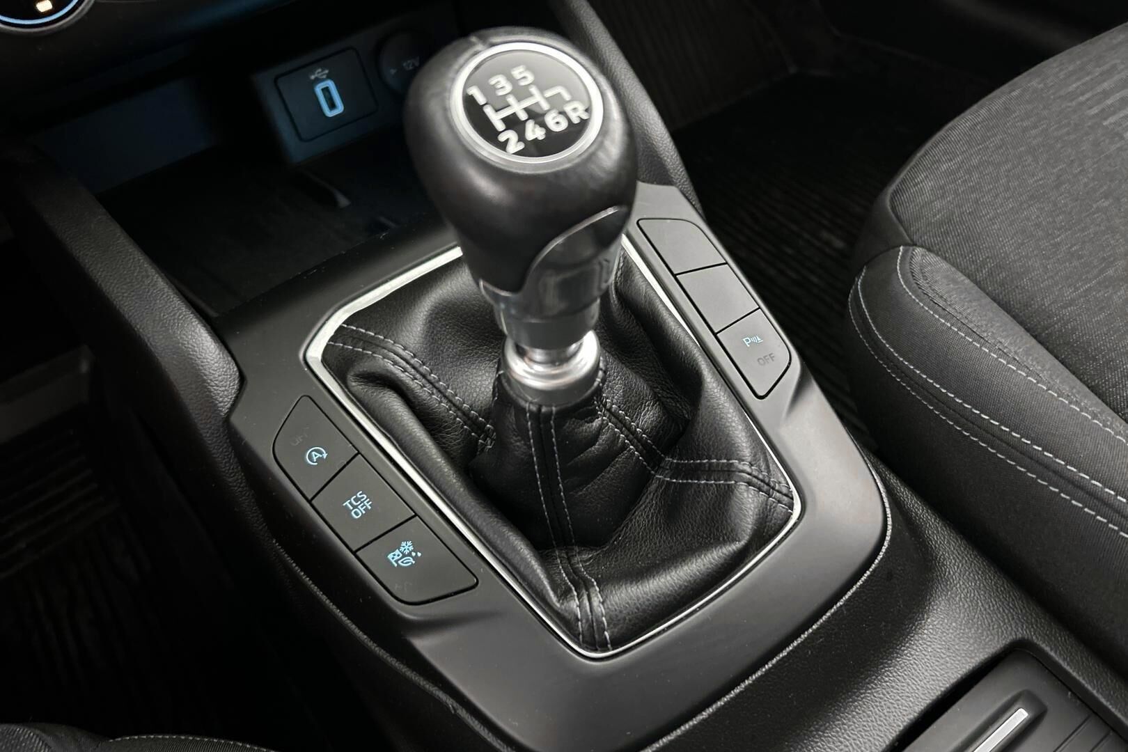 FORD Focus iso kuva 27