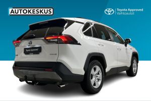 Toyota RAV4 esikatselu 3