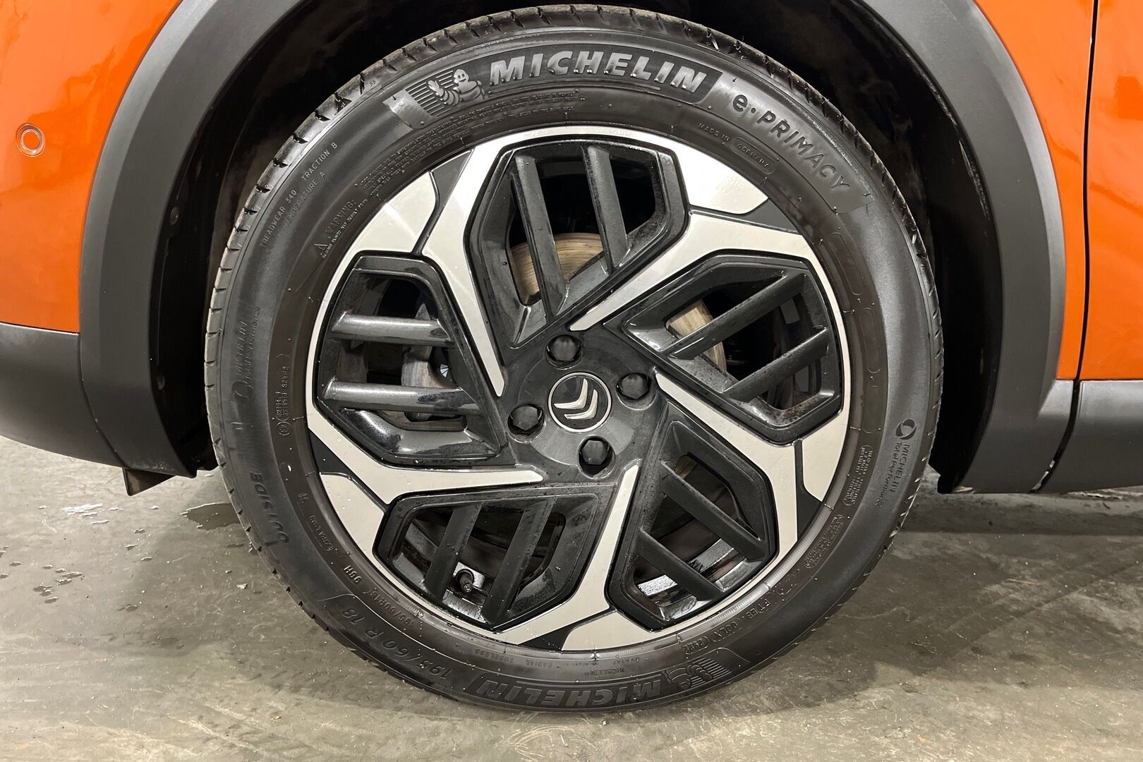 Citroen C4 iso kuva 11