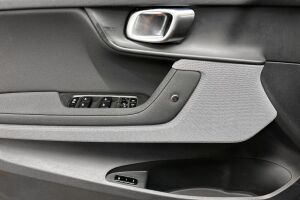 Polestar 2 esikatselu 22