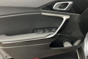 Kia XCeed esikatselu 9