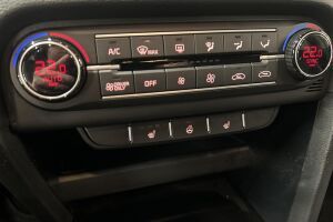 Kia XCeed esikatselu 12