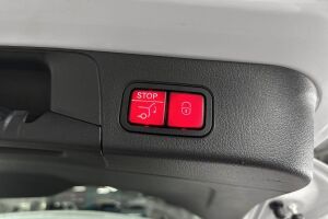 Mercedes-Benz EQB esikatselu 7