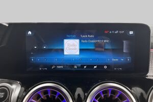 Mercedes-Benz EQB esikatselu 15
