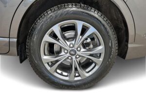 Ford Kuga esikatselu 13