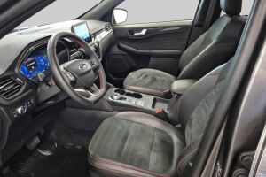 Ford Kuga esikatselu 9