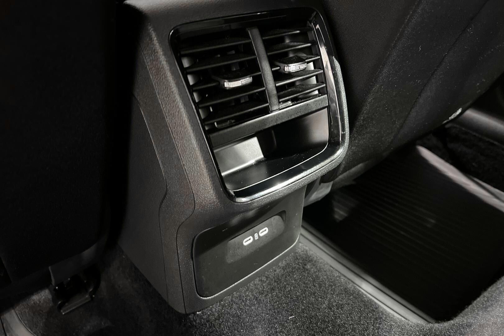 Skoda Octavia iso kuva 32
