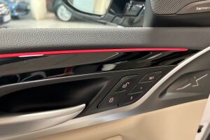 BMW iX3 esikatselu 13