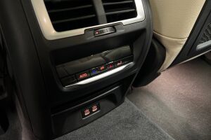 BMW iX3 esikatselu 18