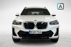 BMW iX3 esikatselu 3