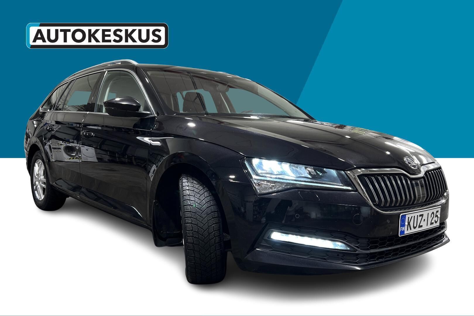 Skoda Superb iso kuva 3