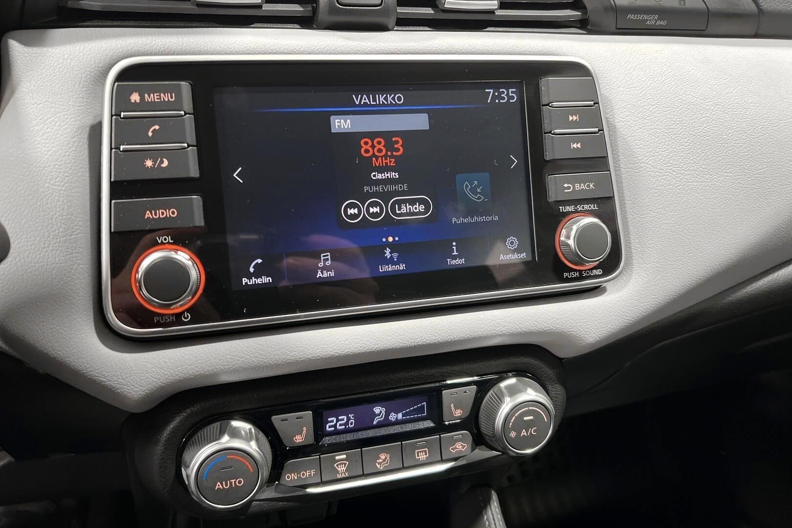 Nissan Micra iso kuva 17