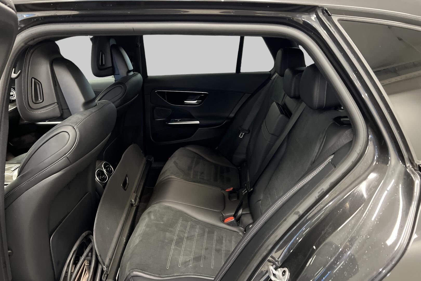 Mercedes-Benz C iso kuva 10