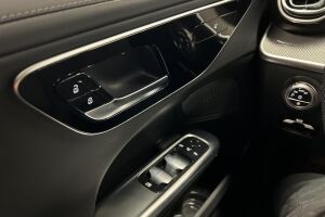 Mercedes-Benz C esikatselu 19