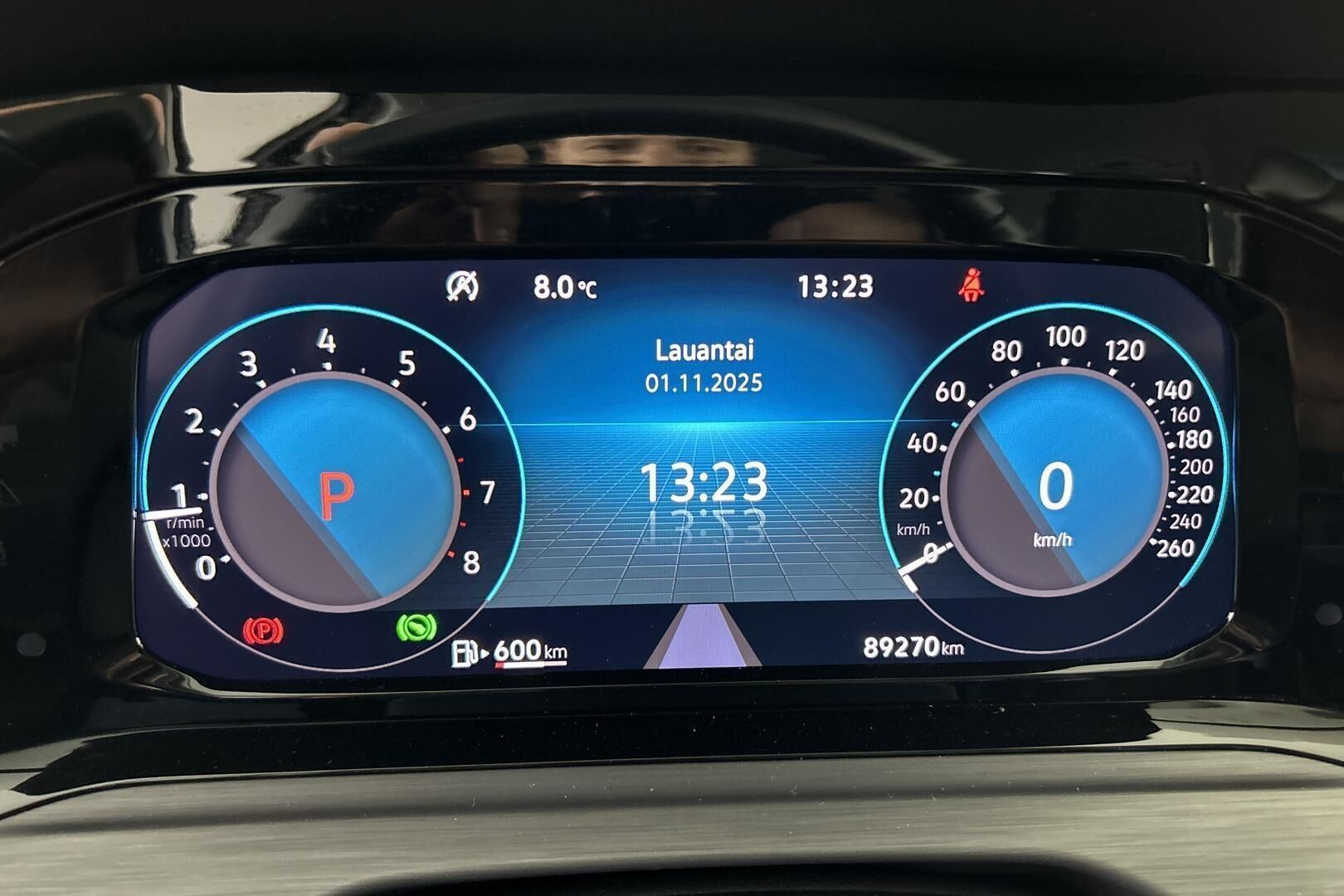 Volkswagen Golf iso kuva 13