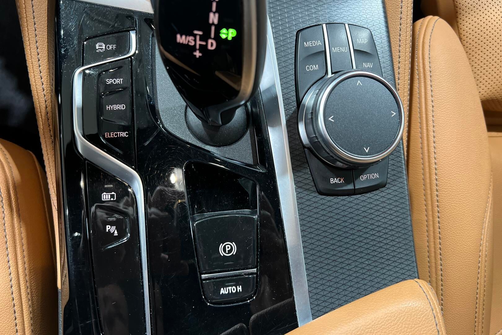 BMW 5-sarja iso kuva 19