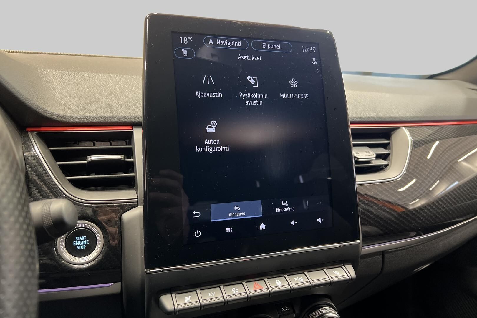 Renault Arkana iso kuva 18