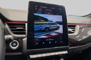 Renault Arkana esikatselu 19