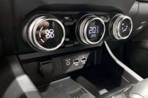 Renault Arkana esikatselu 23