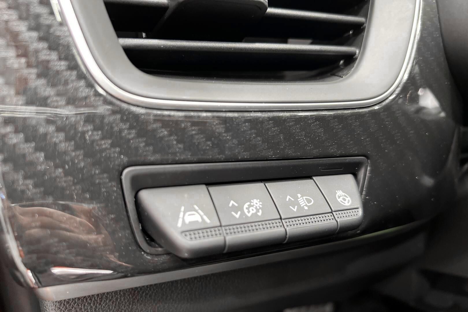 Renault Arkana iso kuva 28