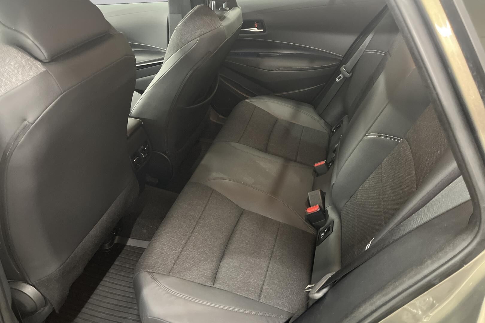 Toyota Corolla iso kuva 9