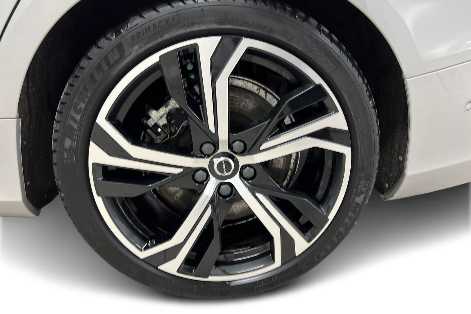 Volvo V60 iso kuva 13