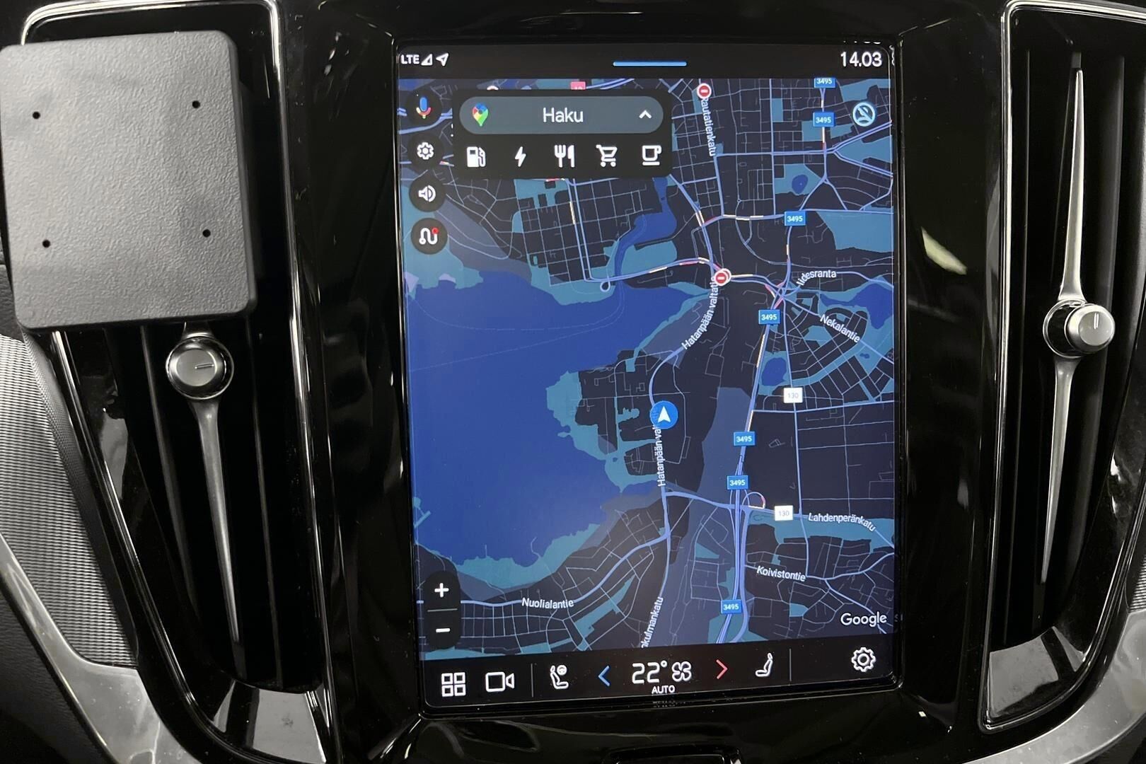 Volvo V60 iso kuva 15