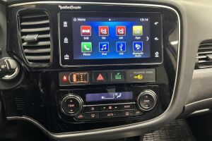 Mitsubishi Outlander PHEV esikatselu 17